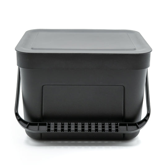 Magnetischer Campnetic Müllcontainer als robustes Campingzubehör