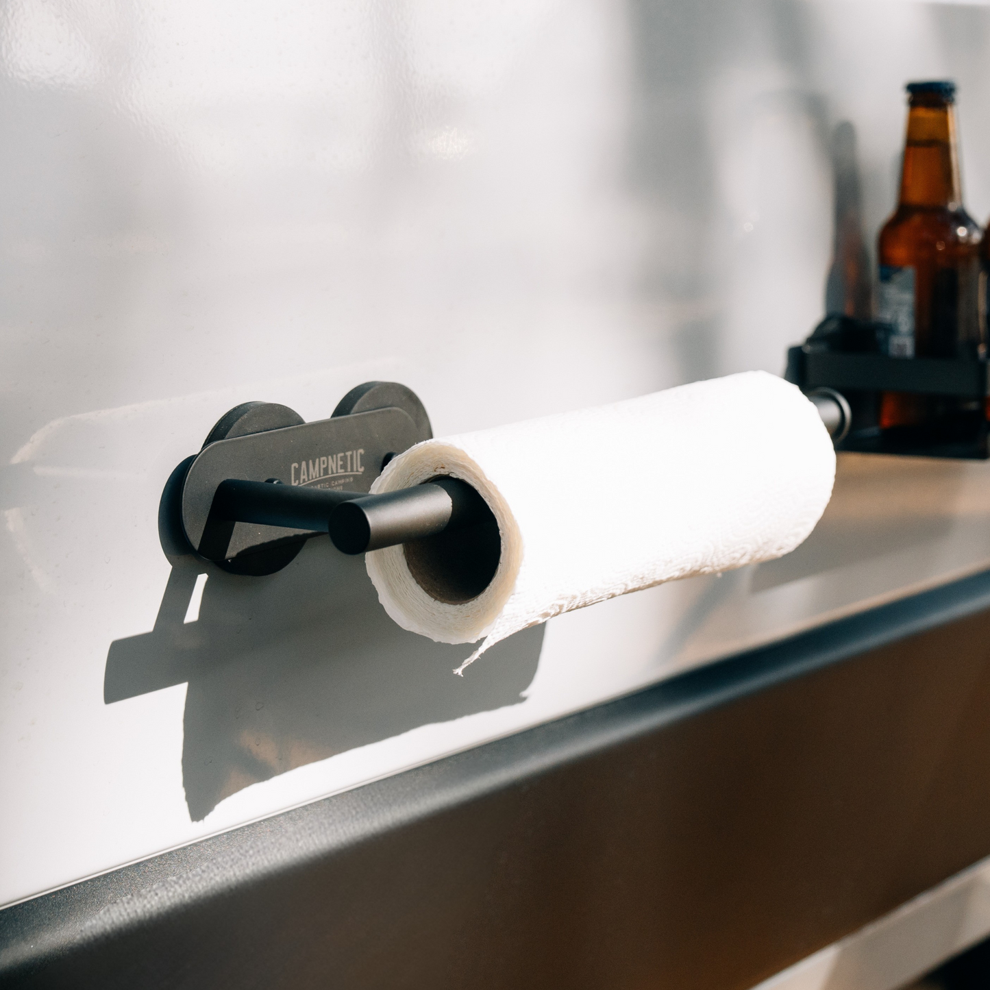 Magnetischer Küchenrollenhalter camping campingzubehör