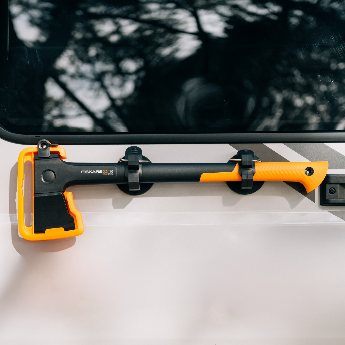 Fiskars Axt campervan camper kastenwagen ducato crafter sprinter anrbingen ohne bohren magnethalterung
