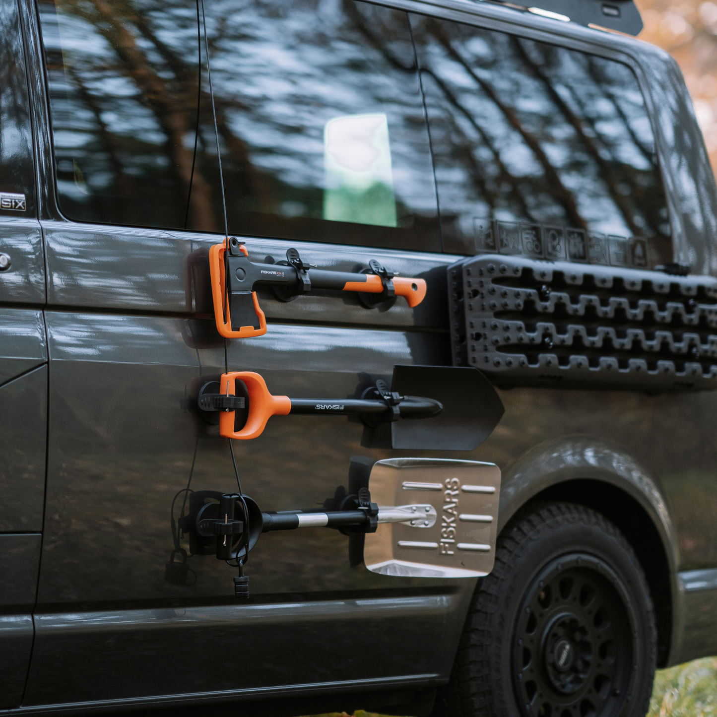 Werkzeuge am Van camper bus magnethalterung ohne bohren
