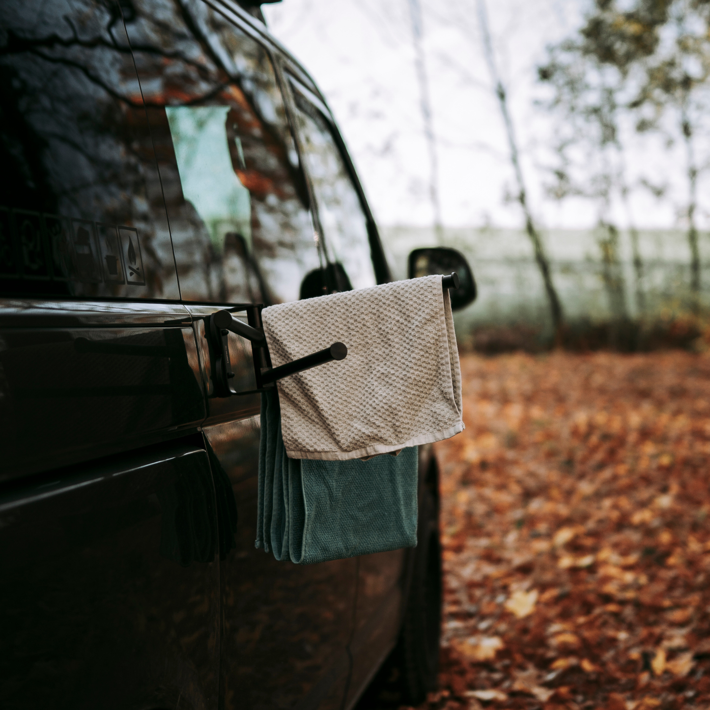 Wäsche-Organizer für Campervans – magnetische Halterung an Fahrzeugseite