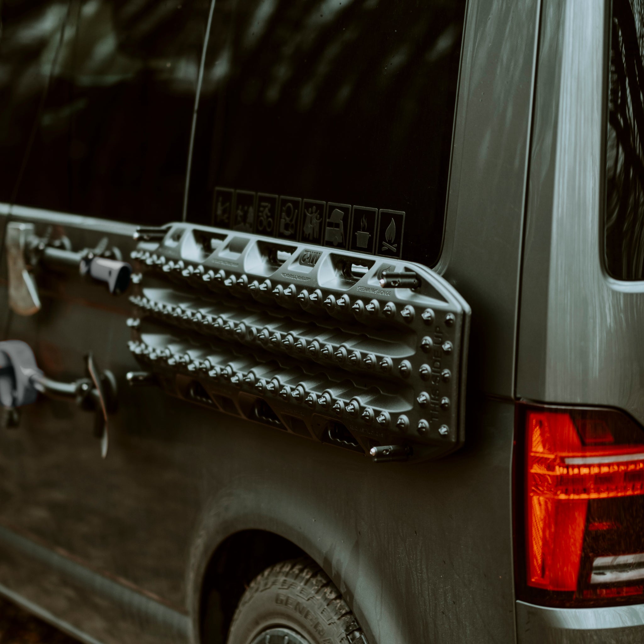 MAXTRAX MKII with Magnetic Mount - Sand Plates (No Drilling