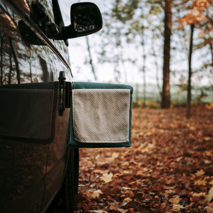 Magnetischer Camping Halter für Handtücher am Campervan