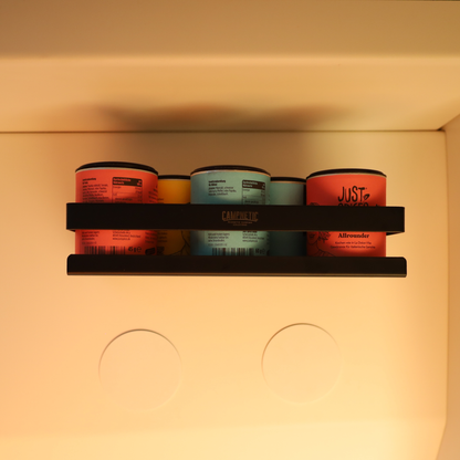 Metallplatte für magnetisches Zubehör, unsichtbar im Van installiert