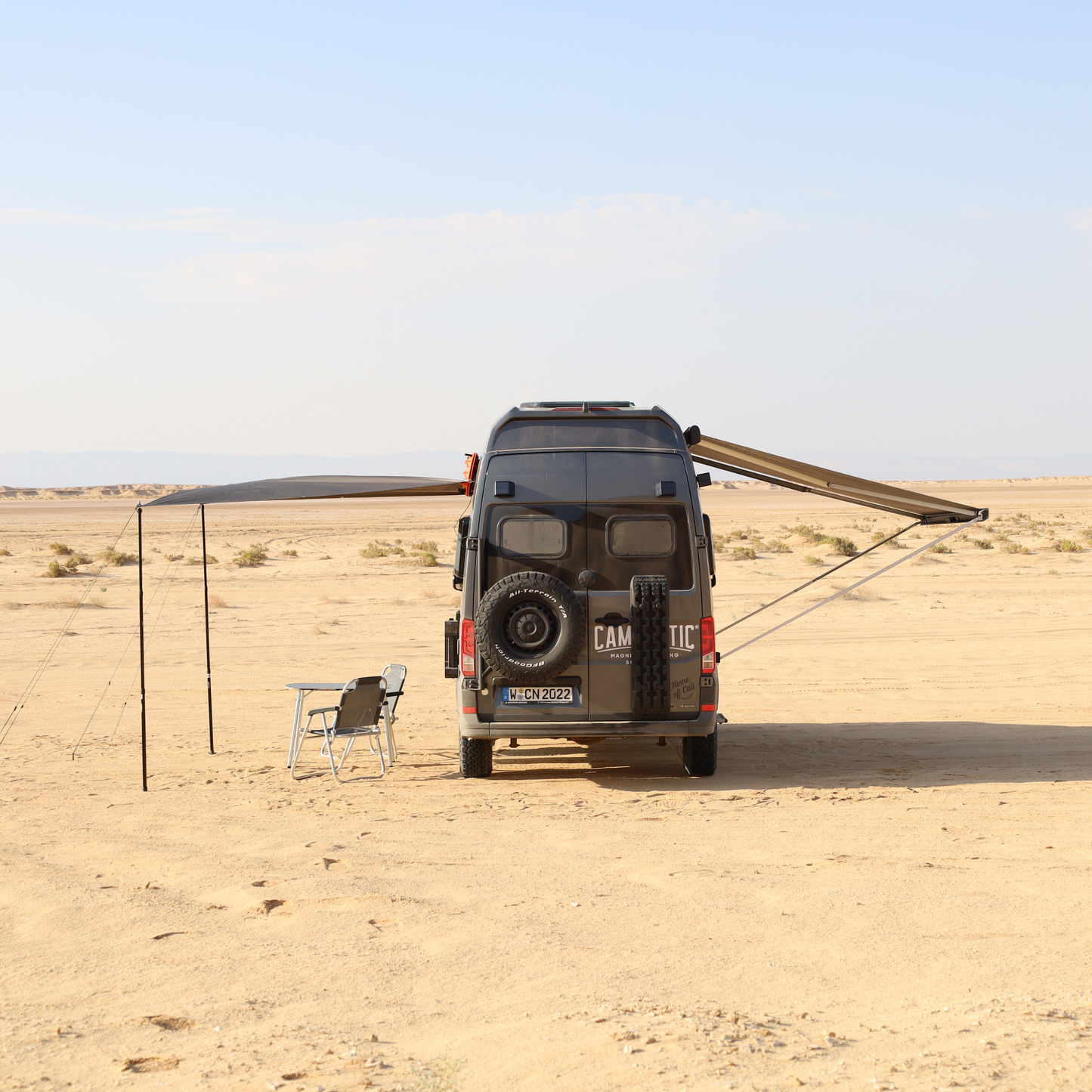 Sun sail with magnetic holder and telescopic poles