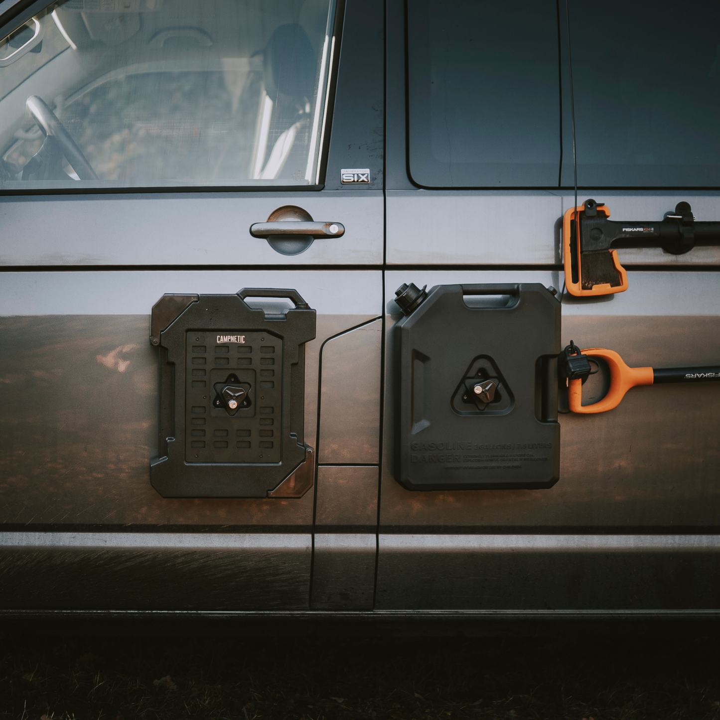 Magnetischer Benzinkanister für Kastenwagen Camper