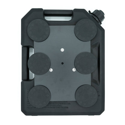 Benzinkanister magnetisch außen am Van für Vanlife