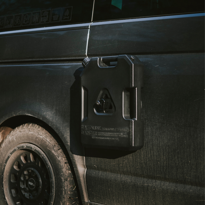 Magnetischer Benzinkanister für lange Vanlife Roadtrips