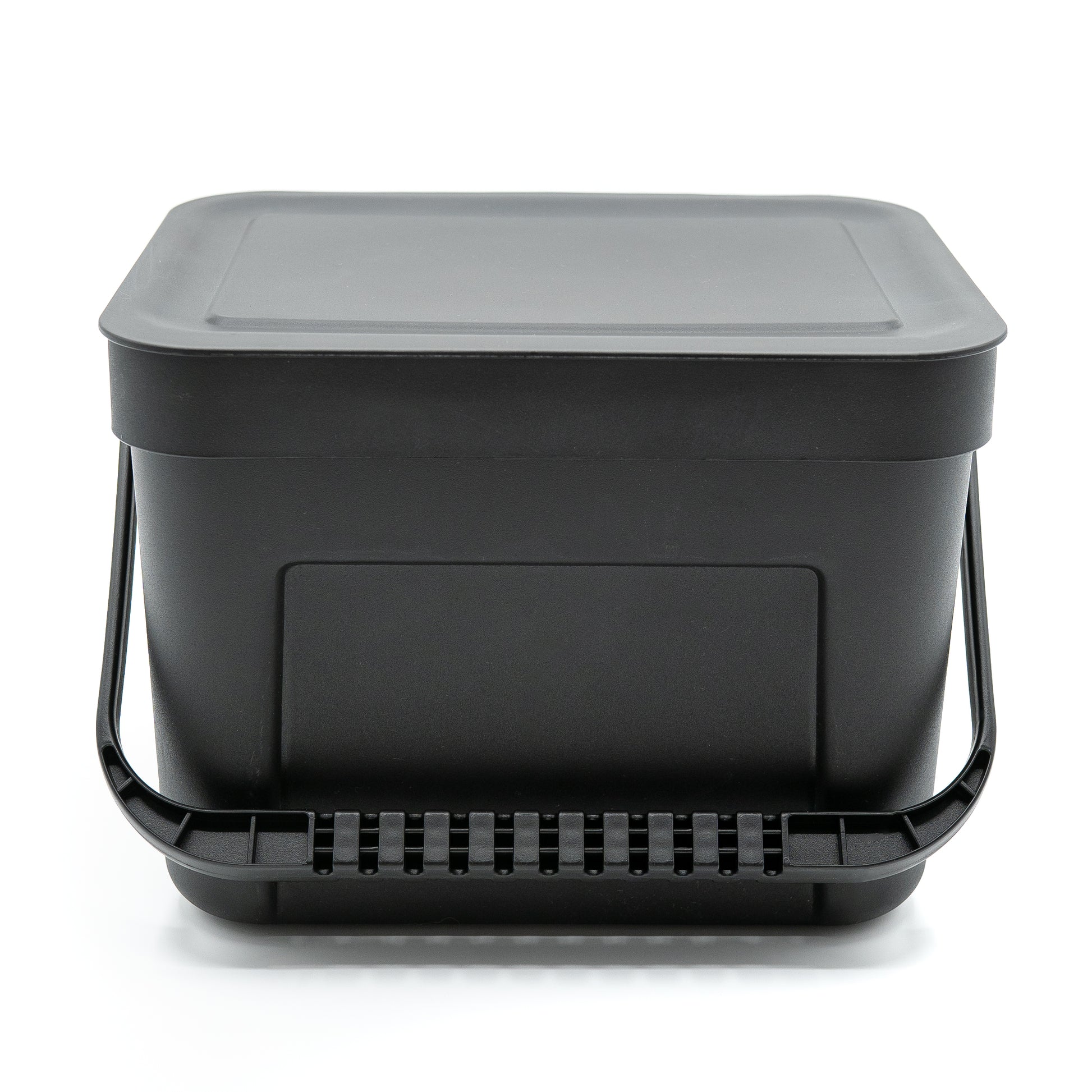 Magnetischer Campnetic Müllcontainer als robustes Campingzubehör