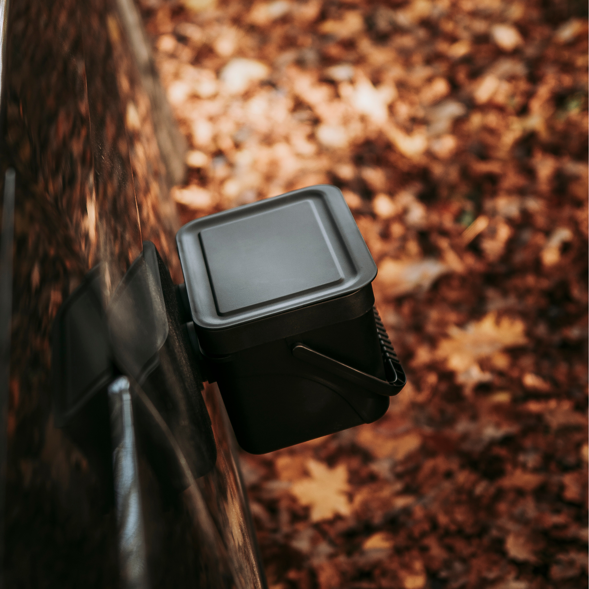 Magnetischer Campnetic Mülleimer fürs Vanlife mit starker Magnetbefestigung