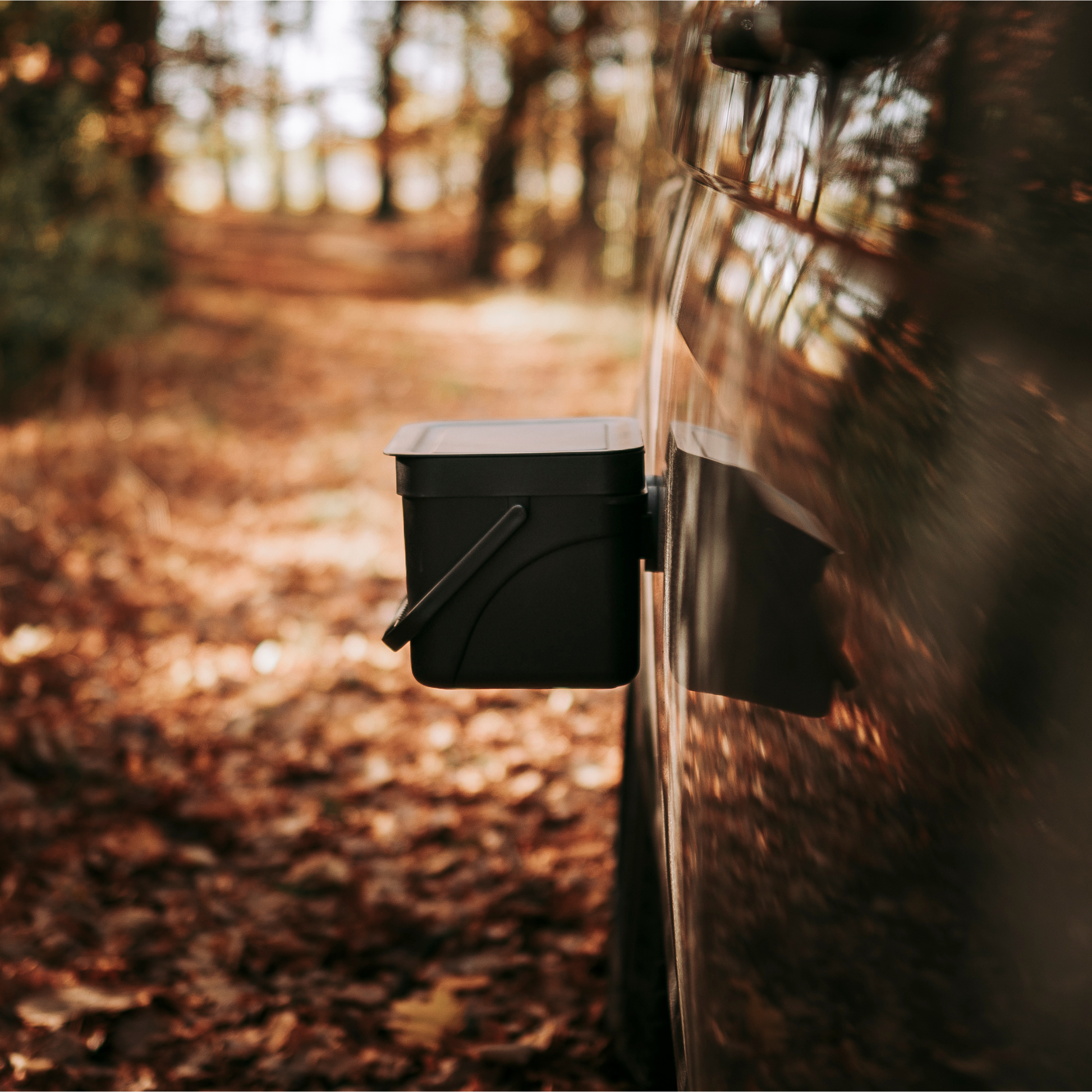 Campnetic magnetischer Abfallbehälter als platzsparendes Vanlife Zubehör