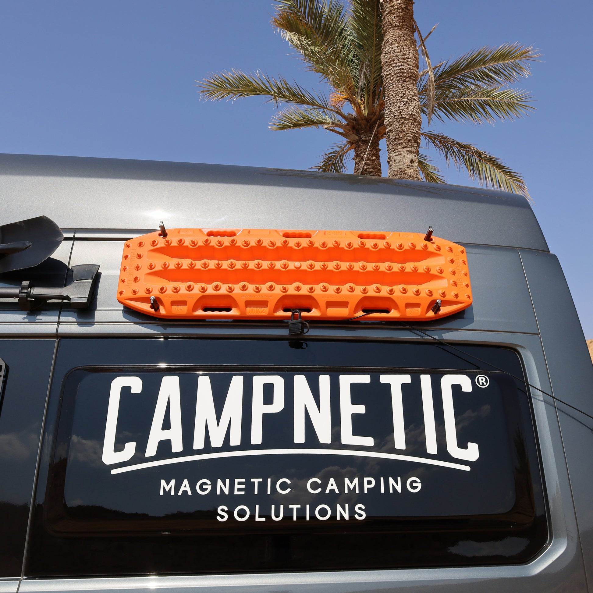 camping offroad sandblech bergeboards maxtrax mk2 orange campnetic