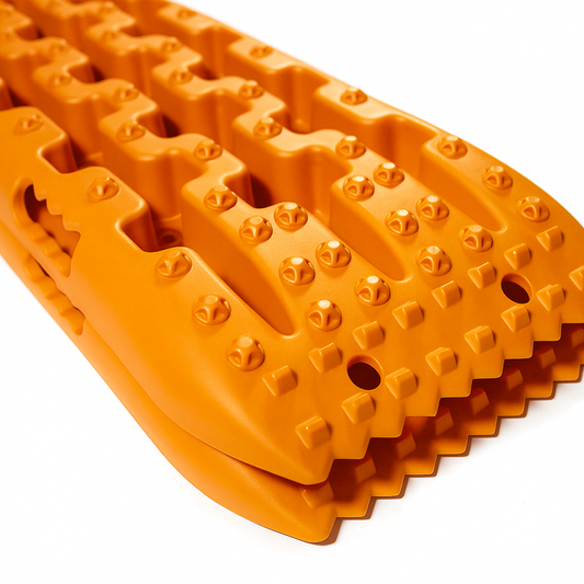 Orangene Sandbleche bzw. Sandboards