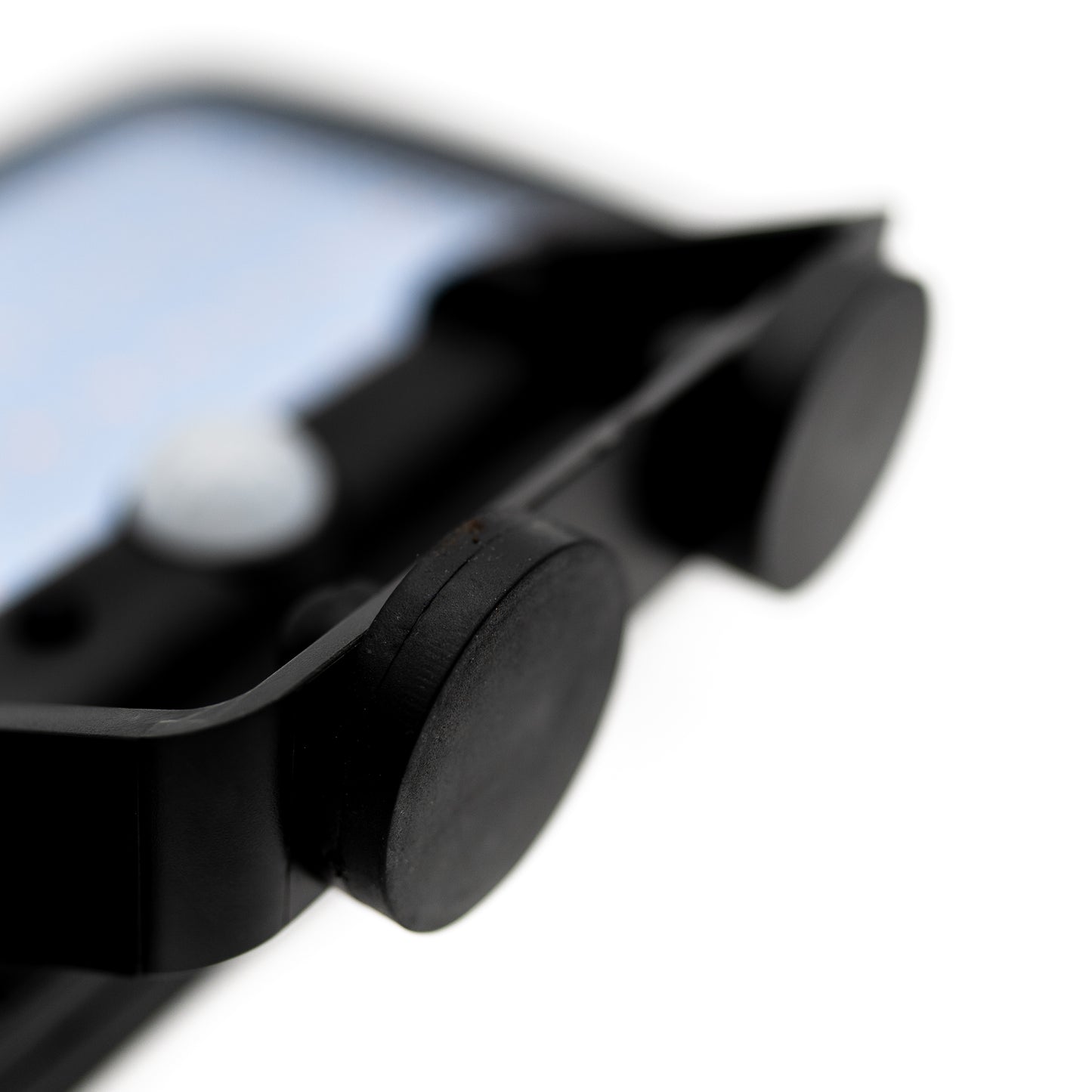 Solarlampe mit Bewegungssensor und Magnethalterung an Metallfläche befestigt
