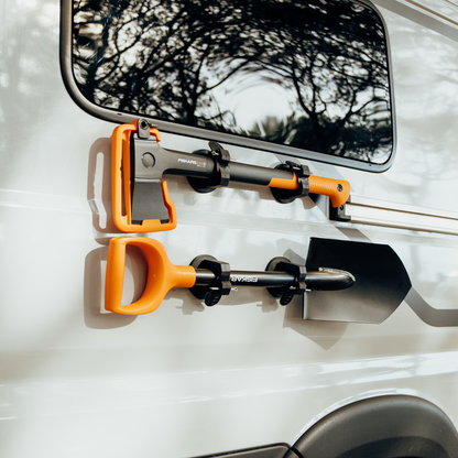 Werkzeughalterung magnetisch schaufel axt spaten fiskars campervan camping offroad bus van